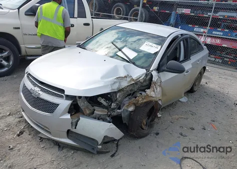 2014 Chevrolet Cruze Ls Manual z USA, uszkodzony, nr VIN 1G1PB5SH9E7182278